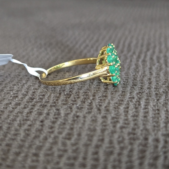 Shivam Green💚 Onyx Floral🌸 Cluster Ring💍 - NWT - Picture 14 of 16